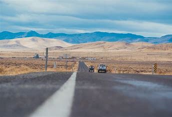 《孤独公路》张恩博喜提新车，网友直呼：太会整活儿了